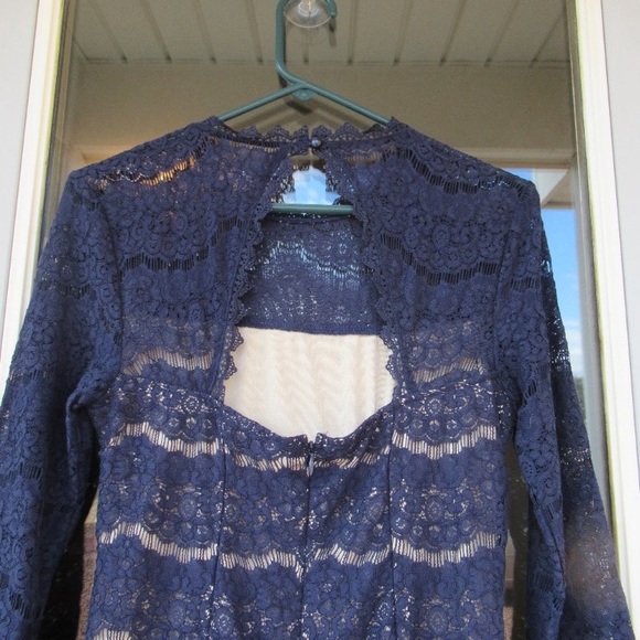 Relist 3/8 Trixxi boho vibe lace dress cutout in back dress S jrs - Picture 12 of 16